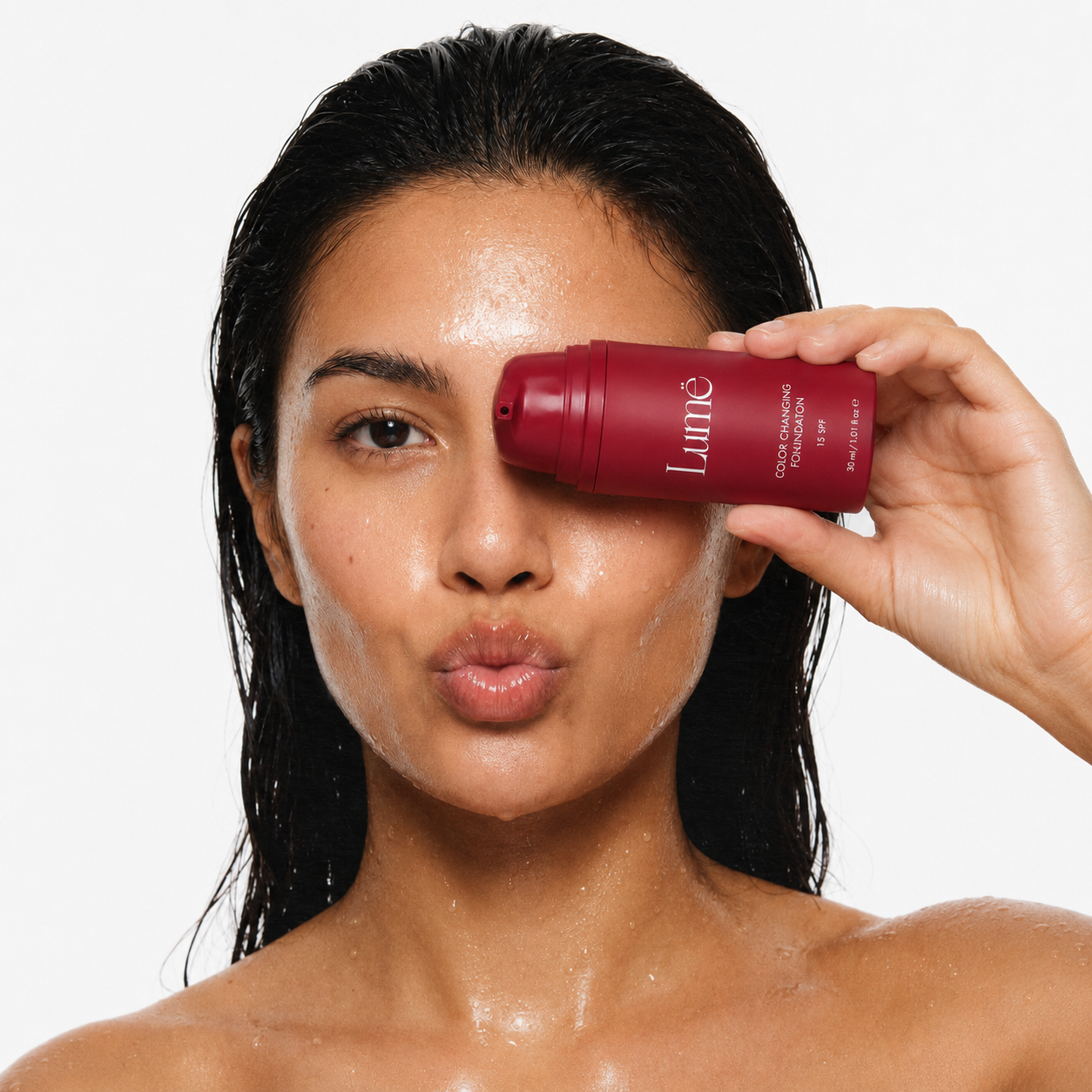 Fond de teint adaptatif — Couvrance & Tenue
